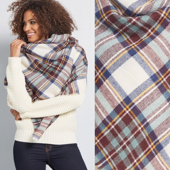 🎁 Modcloth Outdoors Outfitting Blanket Scarf - Picture 2 of 4